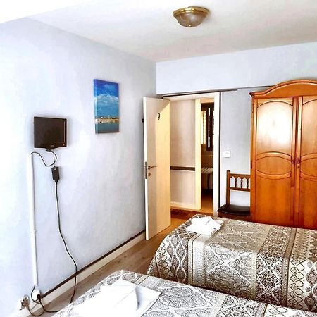 Hostal El Pesquero Burgo エクステリア 写真