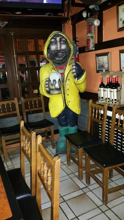 Hostal El Pesquero Burgo エクステリア 写真