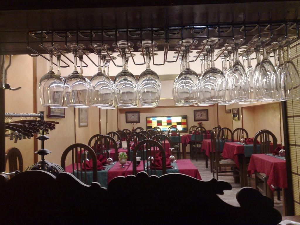 Hostal El Pesquero Burgo エクステリア 写真