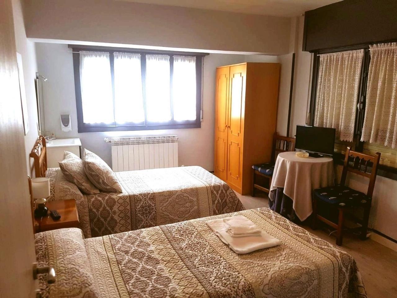 Hostal El Pesquero Burgo エクステリア 写真